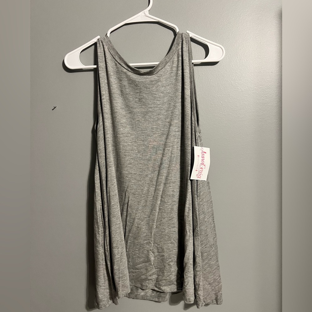 Eesome Gray Relaxed Sleeveless Tank Top with Opening on the Back